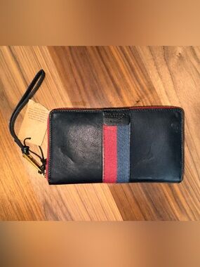 NWT Margot NY Gabby Zip Around Black Leather Wallet Wristlet